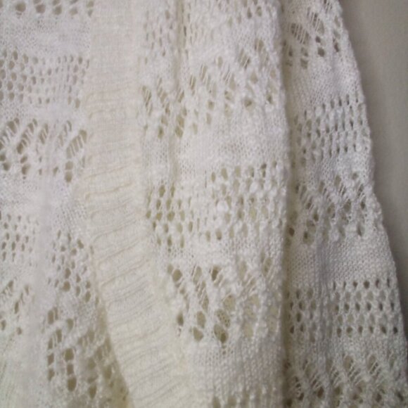 Cloud Chaser Cardigan Sweater Cropped Leightweight Open Long Sleeve White - Picture 7 of 16